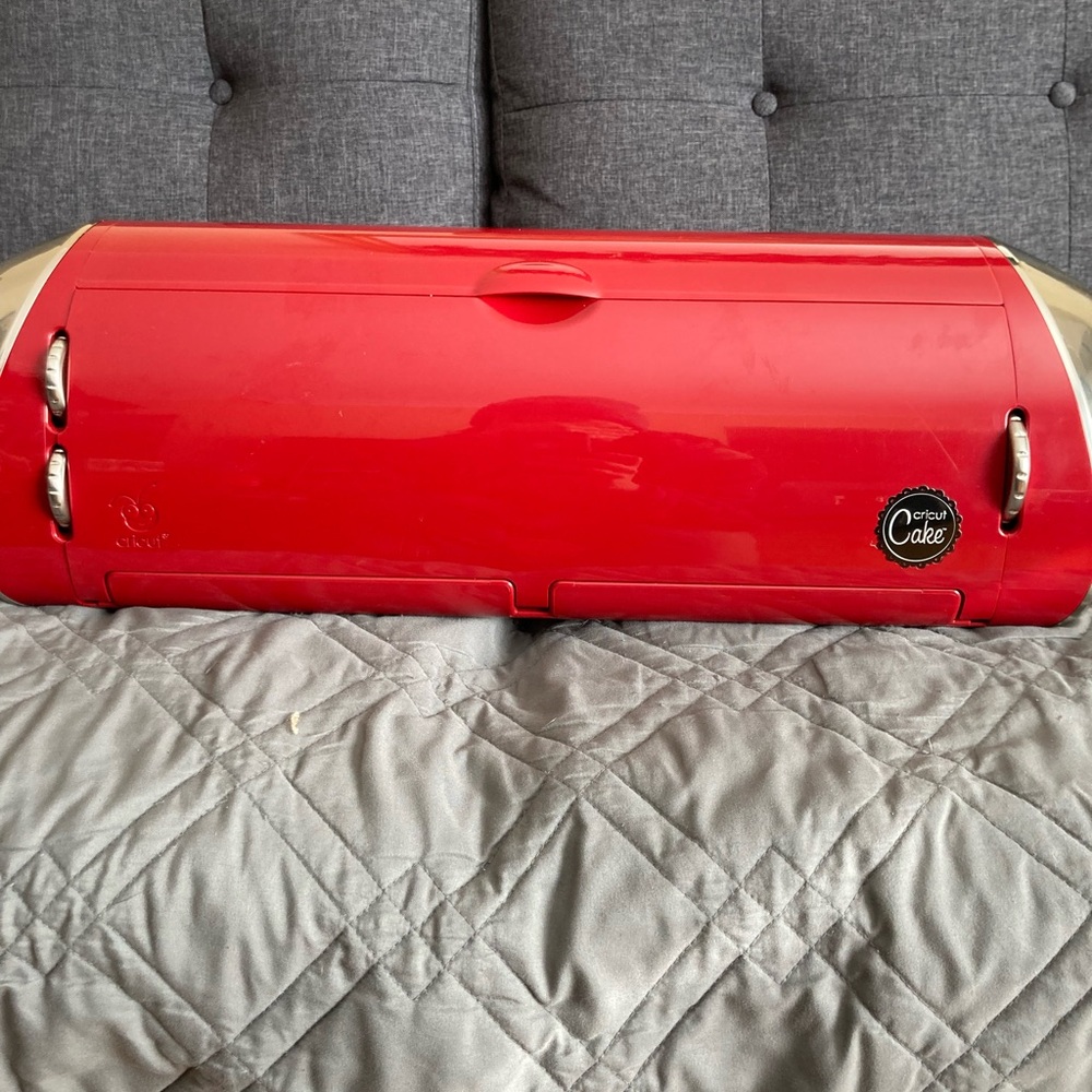 Cricut Cake Tool Kit with Brown Handles